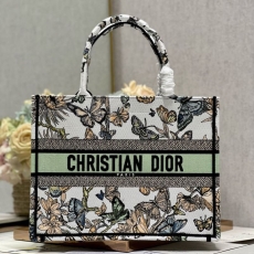 Christian Dior Shopping Bags